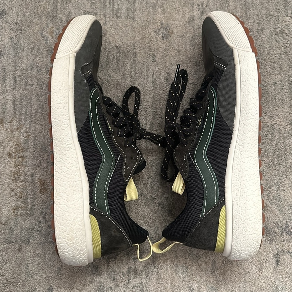 Vans UltraRange Shoes - Picture 6 of 7